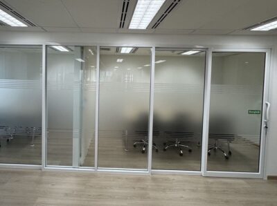สติ๊กเกอร์ฝ้าห้องประชุม